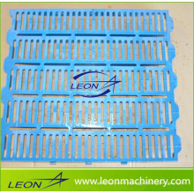 Leon series pig house using plastic slat floor